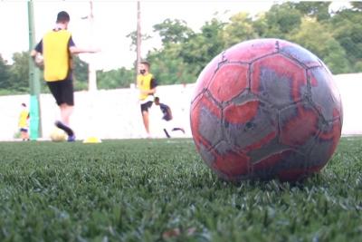 Futebol: jovens atletas retomam treinamento em São Luís