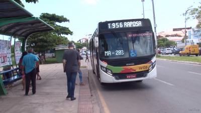 Projeto obriga empresas a fornecerem álcool em gel nos ônibus