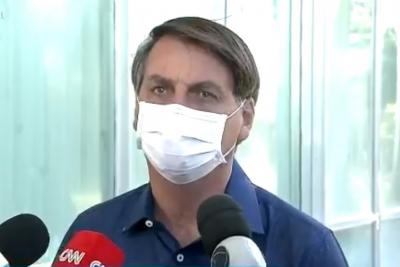 Bolsonaro testa positivo para covid-19