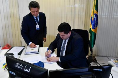 Prorrogada MP que libera R$101 bi para auxílio emergencial
