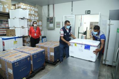 Maranhão recebe novos lotes das vacinas da Pfizer e Janssen