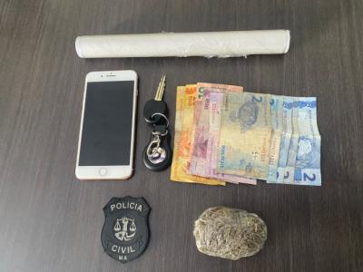 Casal é preso por abandono de incapaz e suspeita de tráfico de drogas