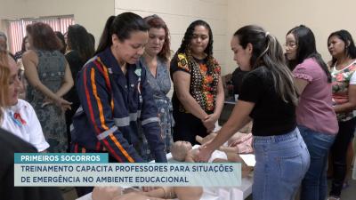 Professores recebem treinamento para situações de emergência no ambiente educacional