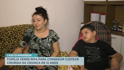 Família vende rifa para custear cirurgia de criança de 12 anos