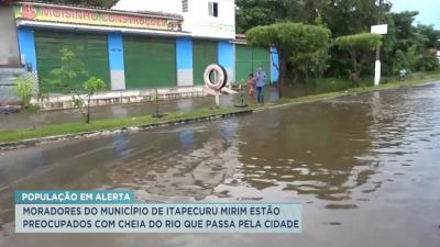Itapecuru Mirim: cheia do rio que atravessa a cidade causa transtornos