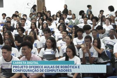 Projeto oferece aulas de robótica e configuração de computadores