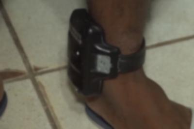Uso de tornozeleira por agressores de mulheres pode se tornar medida protetiva 