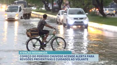 Período chuvoso acende alerta para cuidados no trânsito